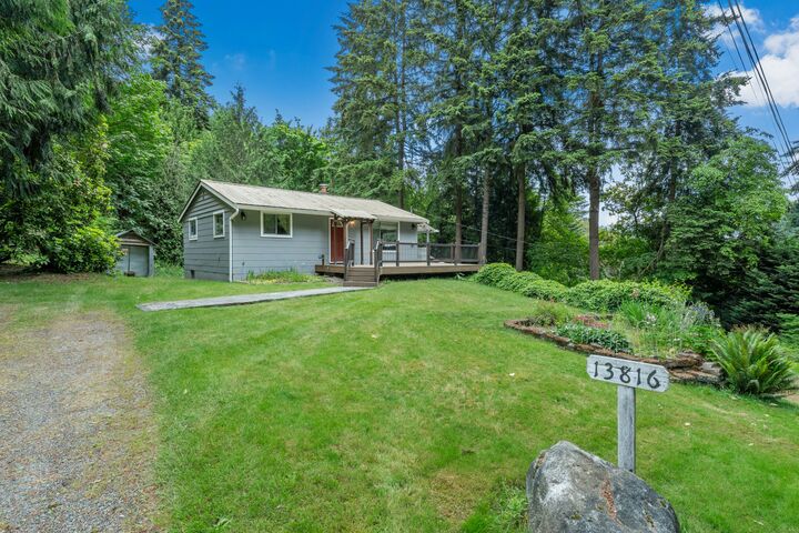 Property Photo: 13816 NE 137th Street WA 98034