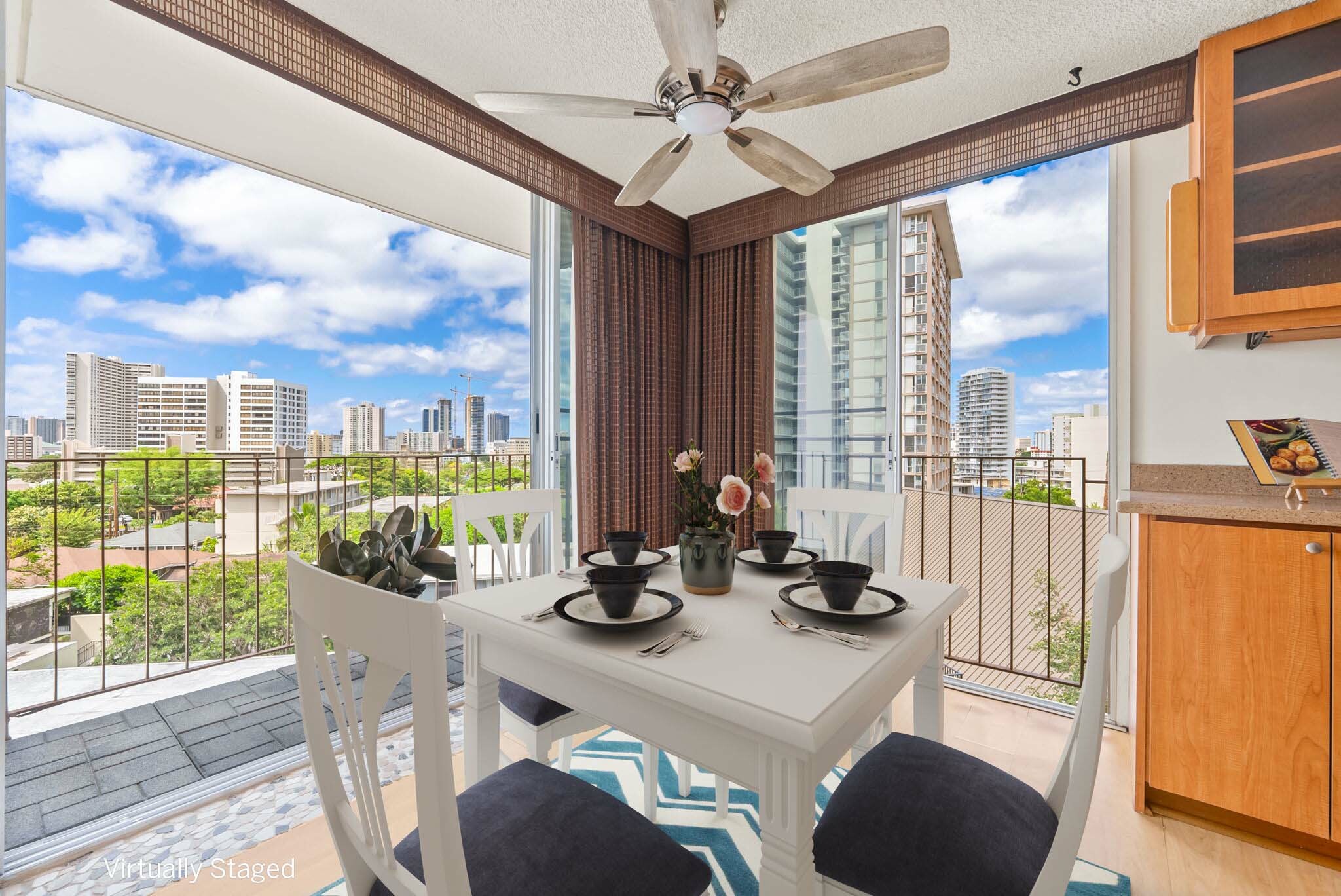 Property Photo:  1634 Makiki Street 606  HI 96822 