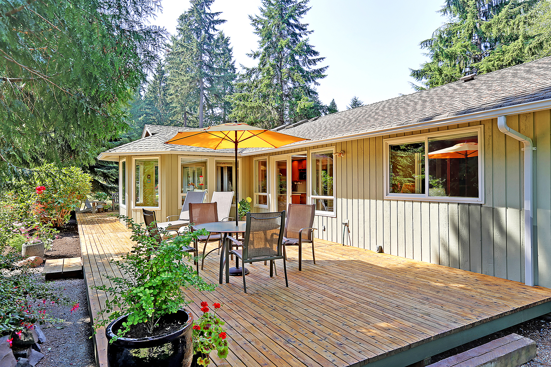 Property Photo: Lovely wellington rambler 16122 NE 198th St  WA 98072 