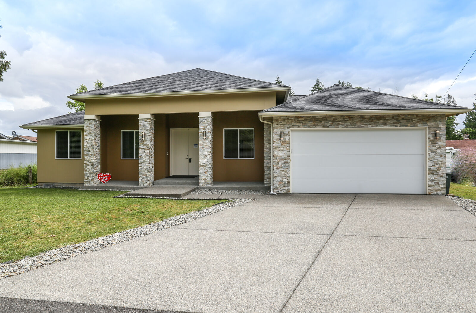 919 108th Ave E, Edgewood, WA 98372 3 bed/3 bath