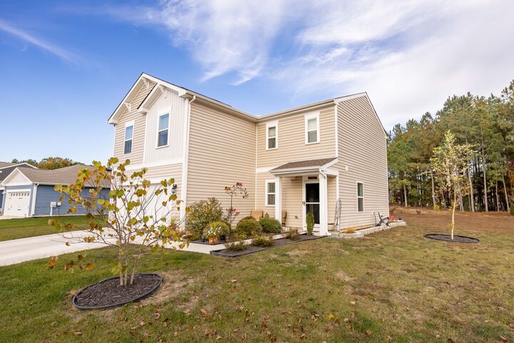 Property Photo: 827 Marquis Avenue MD 21801