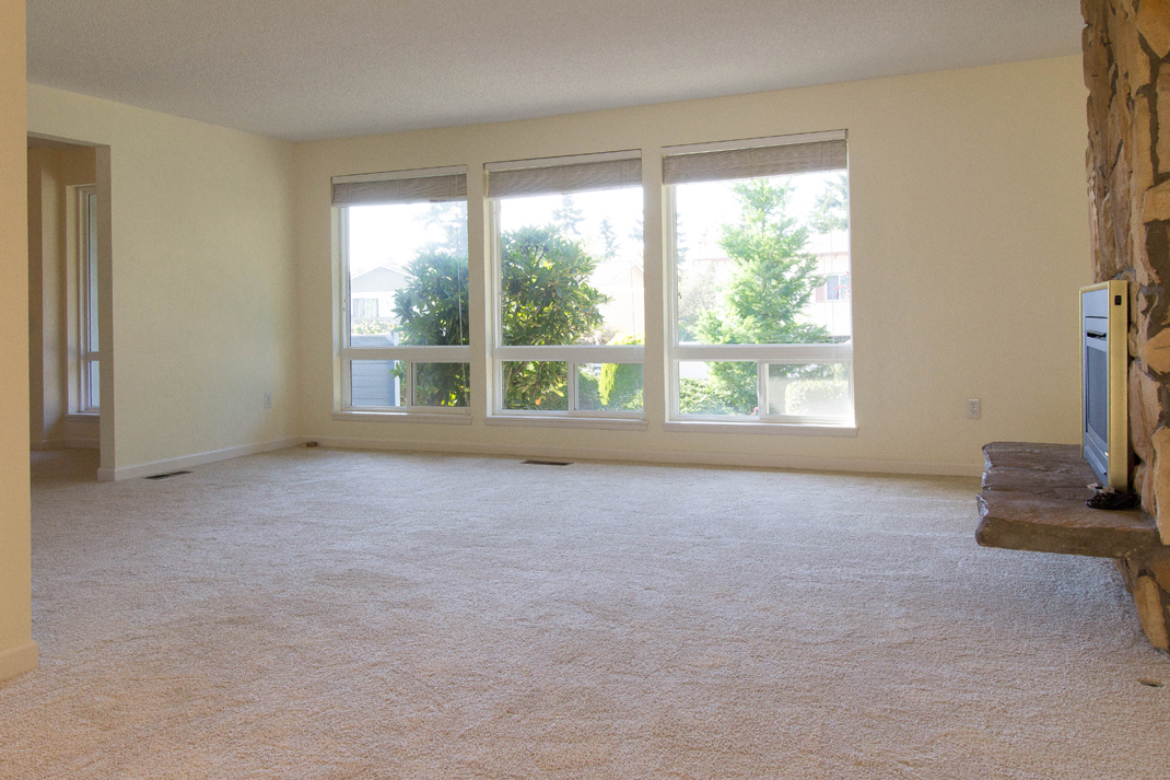 Property Photo: Living room/dining room 25404 32nd Place S  WA 98032 