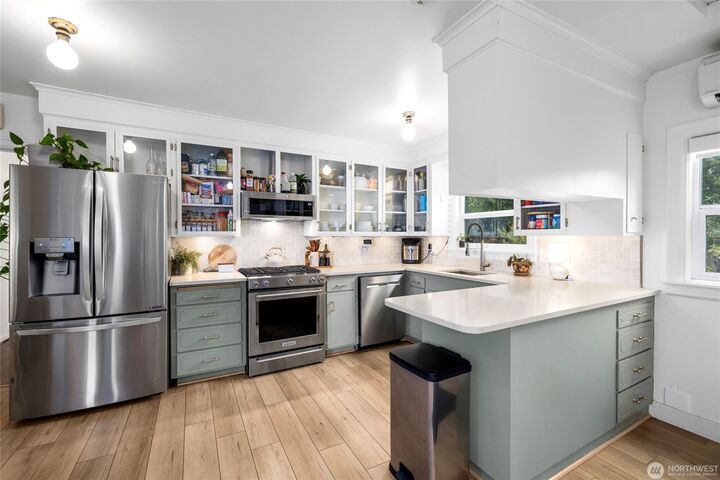 Property Photo:  1612  Cleveland Avenue  WA 98273 