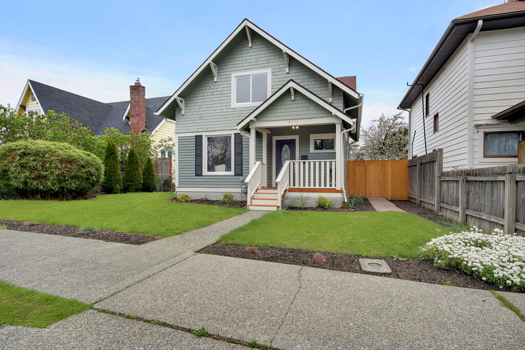 Property Photo: 3111 S 8th St WA 98405