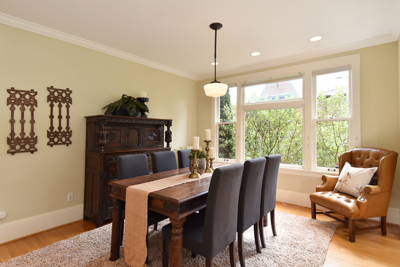 Property Photo: Dining & living rooms 1216 1st Ave W 104  WA 98119 