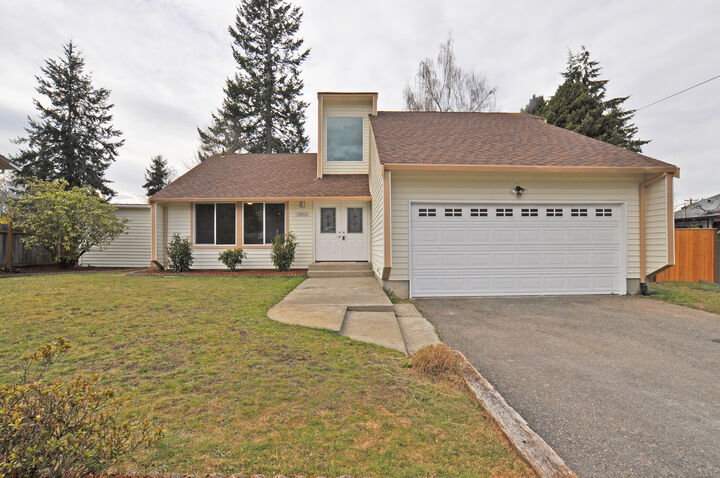 2918 Crystal Springs Rd W  University Place WA 98466 photo