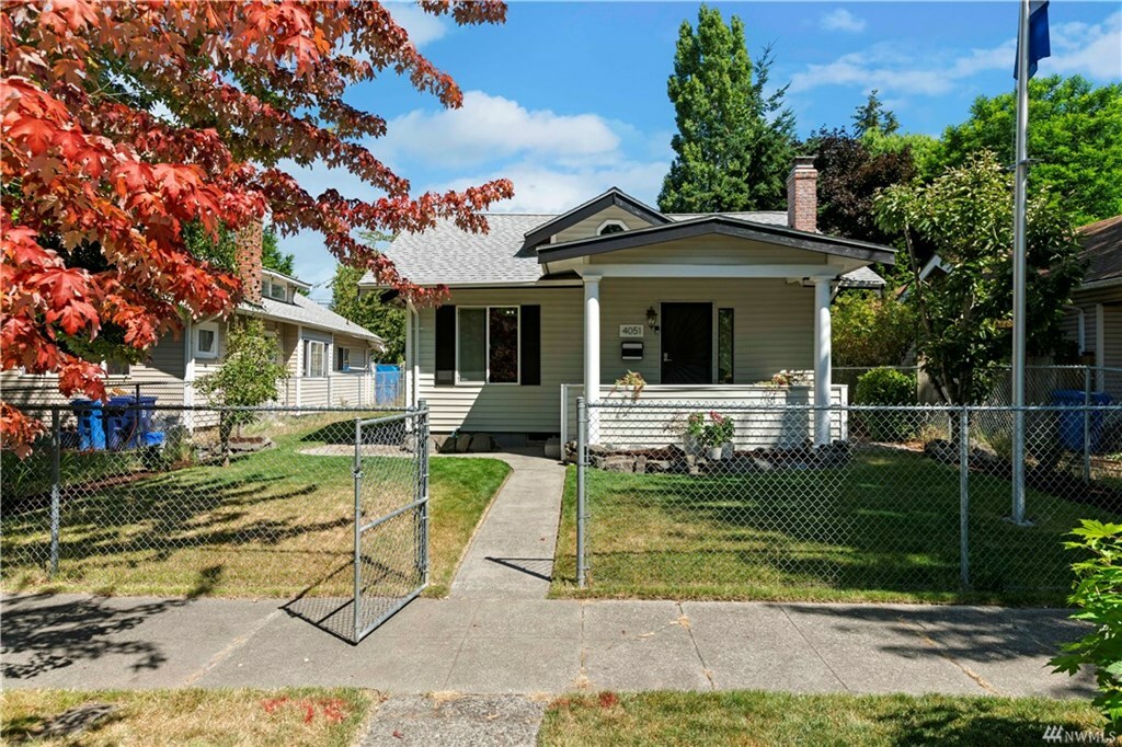 Property Photo:  4051 S G St  WA 98418 