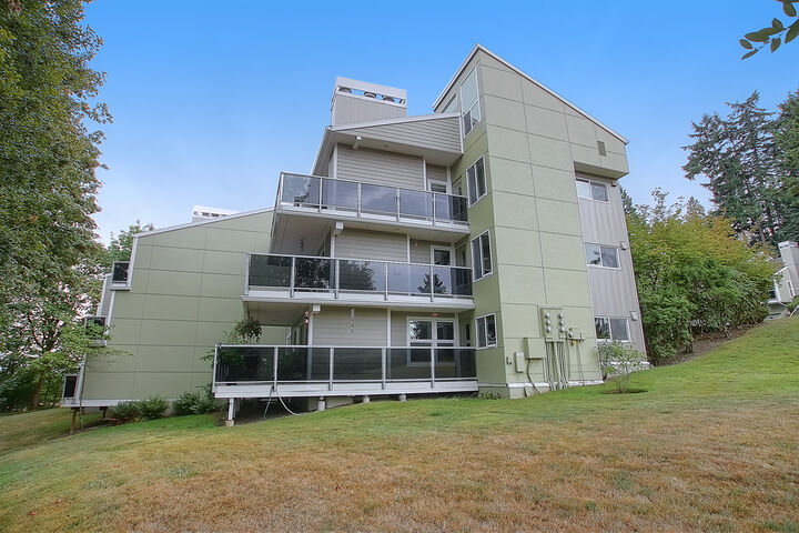 15746 NE 70th Ct  Redmond WA 98052 photo