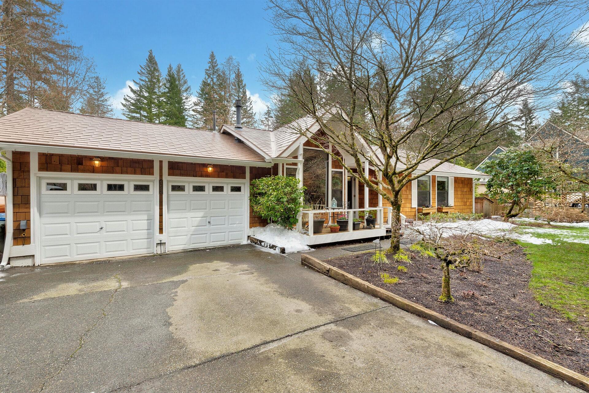 Property Photo: 42504 SE 175th Place WA 98045