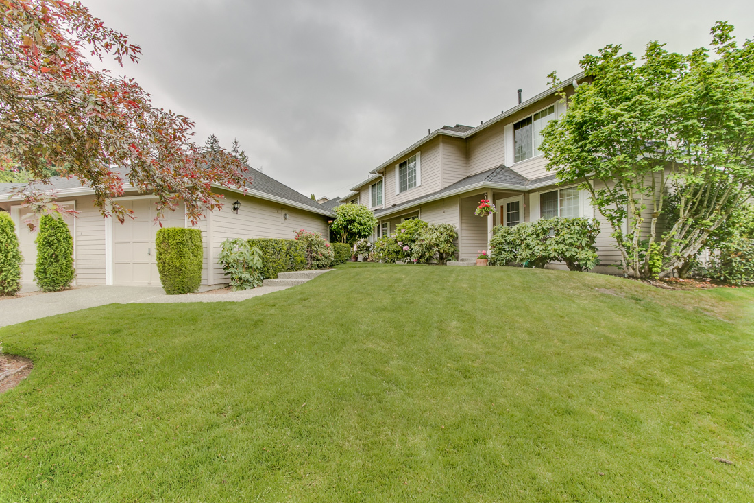 Property Photo:  13414 NE 89th St  WA 98052 