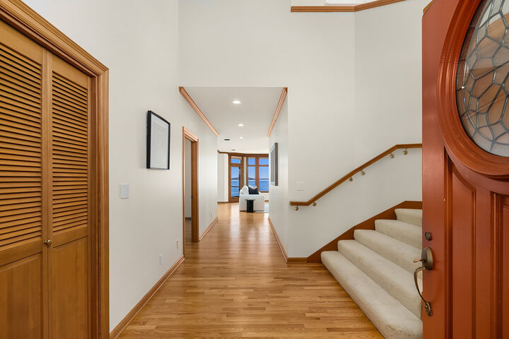 Property Photo: 8203 NE Juanita Drive WA 98033