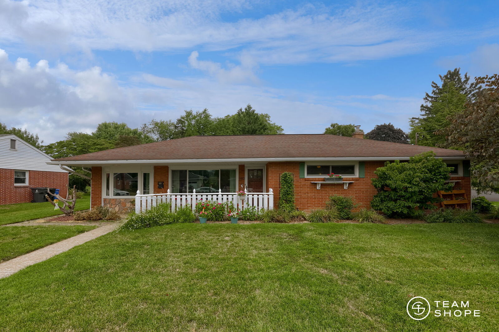 Property Photo: 980 S Green Street PA 17078