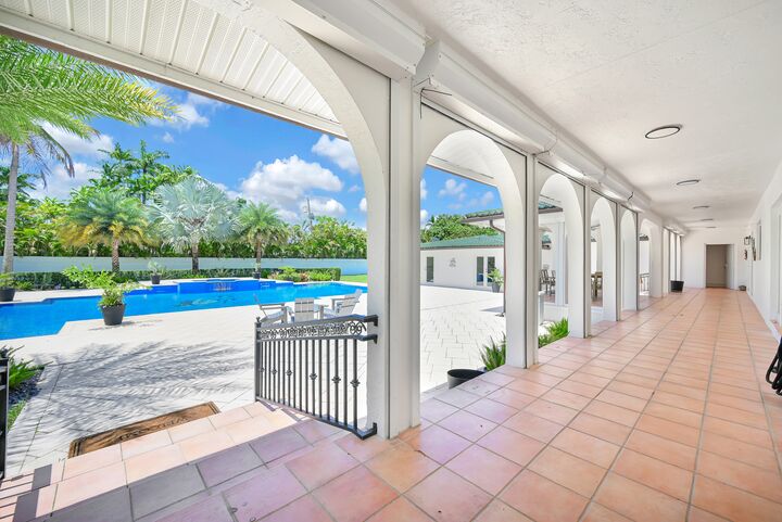 Property Photo: Exterior 7550 SW 74th St  FL 33143 