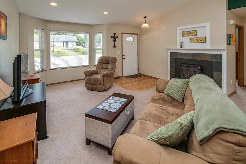 Property Photo: Interior 3059 Ridgeview Dr WA 98284