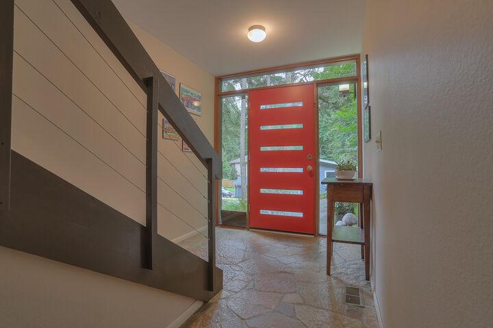 Property Photo: 19607 NE 40th Place 19607 40th Place NE  WA 98155 