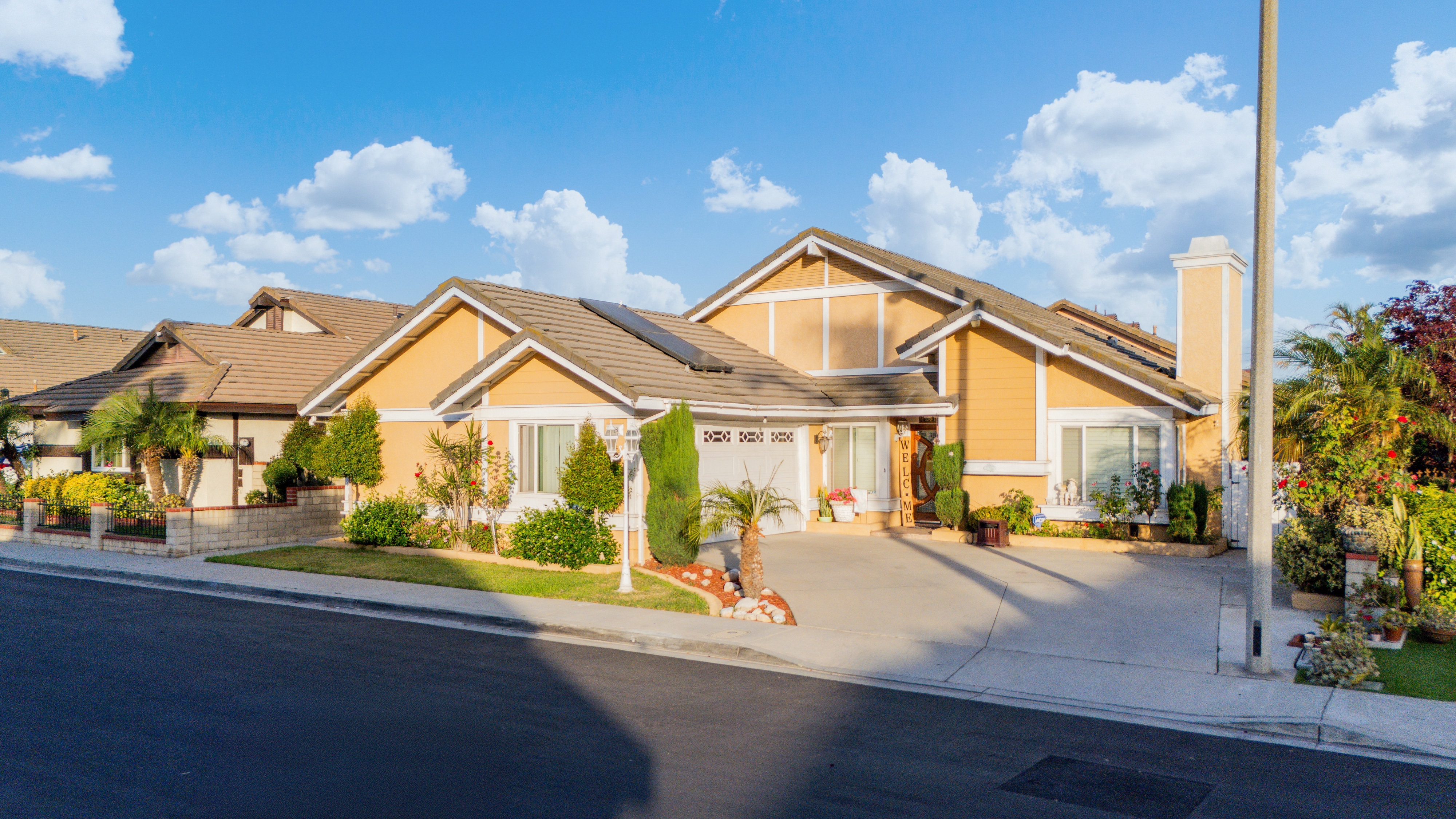Property Photo:  3718 Berkshire Road  CA 90660 