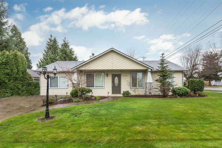 Property Photo: 4902 38th St NE WA 98422