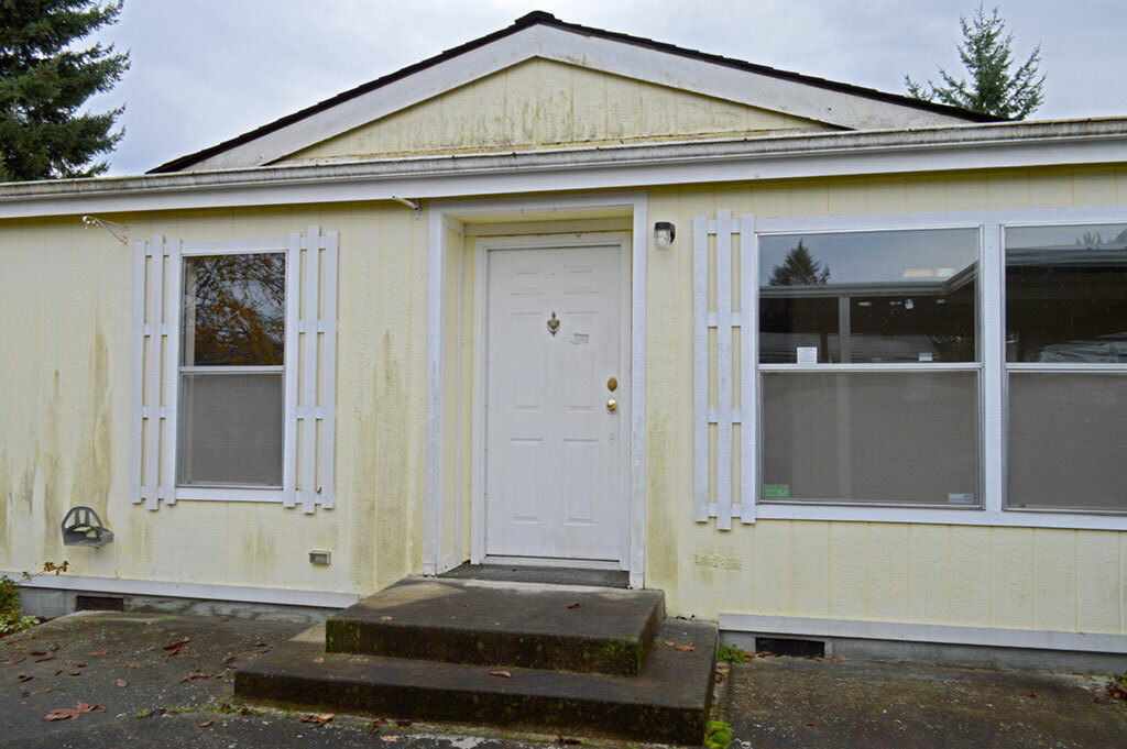 Property Photo:  11921 242nd Av Ct E  WA 98321 