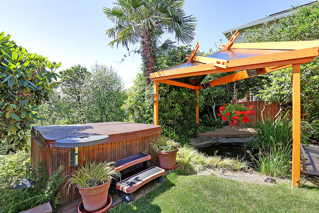 Property Photo: Exterior 5445 37th Ave SW  WA 98126 
